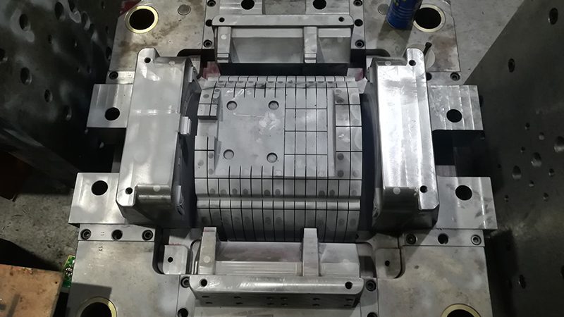 压铸模具价格之谜：揭秘影响模具成本的关键因素