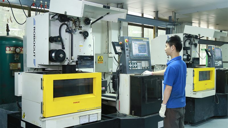 成都模具加工选材：揭秘影响模具性能的关键因素