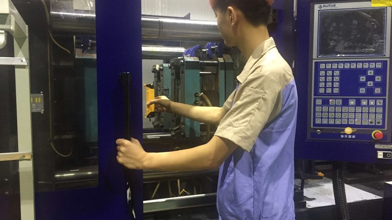 东莞模具钢零售报价单：揭秘模具钢选型的关键因素**